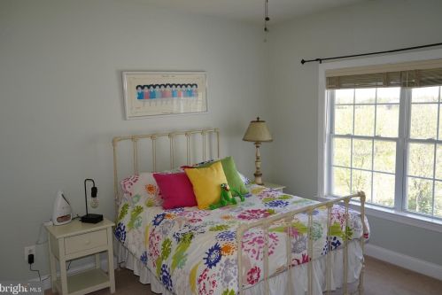 11850 Kettle Wind Dr, Nokesville VA  20181-3444 exterior