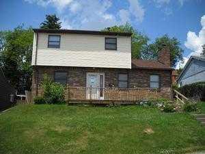 1321 Coronado Dr, Mckeesport, PA 15133-3609