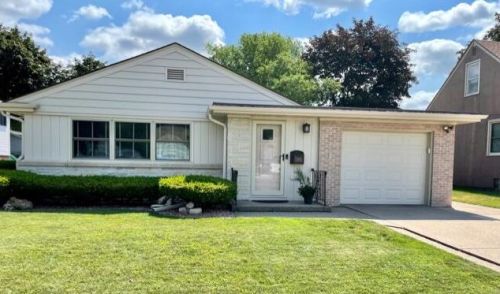 2115 Losey Blvd, La Crosse, WI 54601-6863