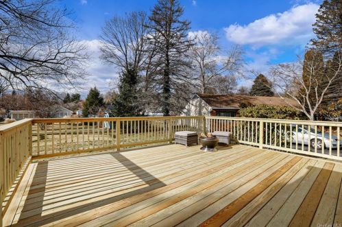 2603 Mercer Ct, Yorktown Hgts NY  10598-3103 exterior