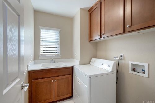 1694 Crossroads St, Chula Vista CA 91915-2431 exterior