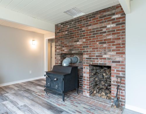 418 Deerpath Ln, Allenstown NH  03275-3213 exterior