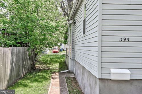 395 Eshelman St, Highspire PA  17034-1524 exterior