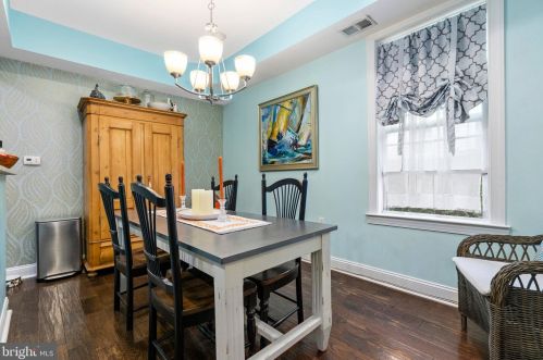 507 Lamont St, Washington DC  20010-2516 exterior