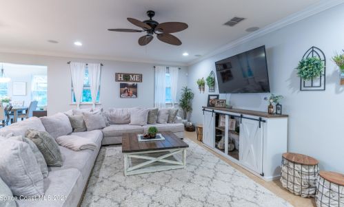 625 Breakaway Trl, Titusville FL  32780-7287 exterior