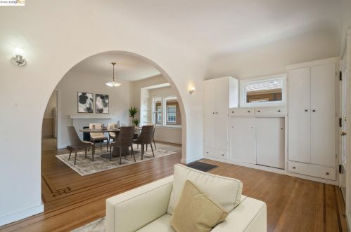 644 55 St, Oakland CA 94609-1601 exterior