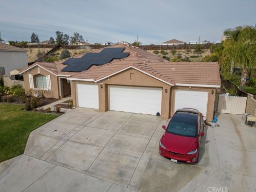 19148 Painted Rock St, Perris CA  92570-6534 exterior