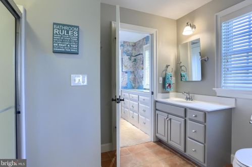 644 Southridge Dr, Navy Sup Dpt PA  17055-6025 exterior