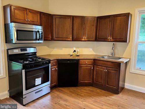 215 Central Ave, Cheltenham PA  19012-2219 exterior