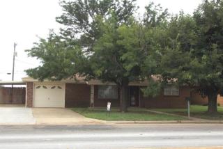 1103 1st St, Abernathy, TX 79311-3607