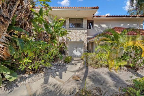 2347 Prosperity Bay Ct, West Palm Beach, FL 33410-2560