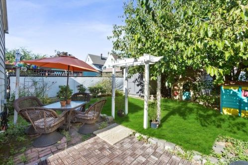 73 49th St, Bayonne NJ  07002-4015 exterior