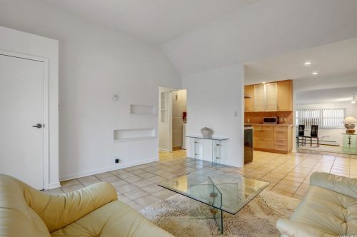 295 Herbert Pl, Bethpage NY  11714-4713 exterior