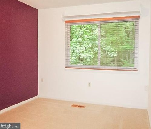 11907 Escalante Ct, Herndon VA  20191-1833 exterior