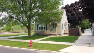 2818 Clark St, Manitowoc, WI 54220-4446