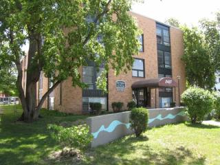 2427 Blaisdell Ave, Minneapolis MN  55404-3367 exterior