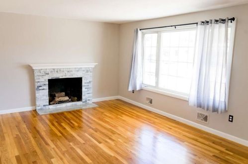 36 Edgewood Dr, North Kingstown, RI 02852-2508