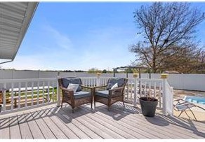 512 Seminole Ave, East Farmington WI  54020-5001 exterior