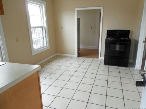 26 Waterville St, Waterbury CT  06710-1853 exterior