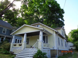 130 Grove St, Bristol, CT 06010-4319