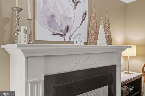 1707 Crossfield Dr, Lancaster PA 17603-6789 exterior