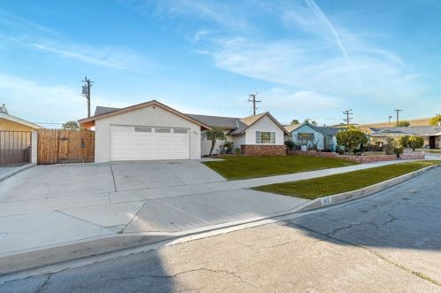 917 Fuchsia Ave, Glendora, CA 91740-4833