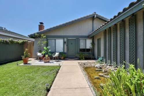 8595 Lepus Rd, San Diego, CA 92126-1636