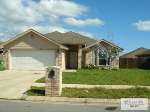 2521 Windsor Pl, Brownsville TX  78520-3985 exterior