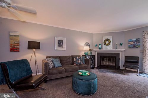 4872 Weatherhill Dr, Wilmington, DE 19808-4377