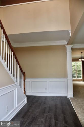 8540 Waterbury Ct, Breinigsville, PA 18031-1678