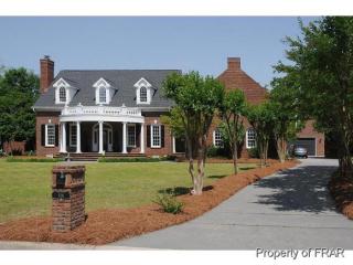 316 Courtyard Ln, Fayetteville, NC 28303-6104
