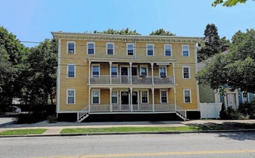 102 Dexter St, Providence, RI 02909-1222