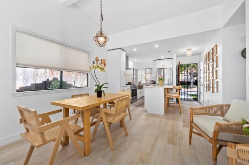 6829 Pear Tree Dr, Carlsbad CA  92011-3937 exterior