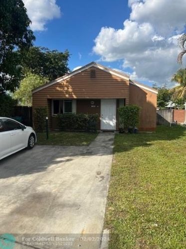 8811 23rd St, Hollywood, FL 33025-2032