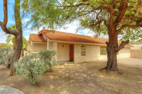 8058 Highcountry Ave, Tucson, AZ 85741-4624