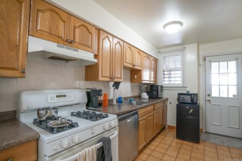 2421 Lorillard Pl, Bronx, NY 10458-5980