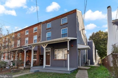 322 Linden St, Kennett Sq, PA 19348-2816