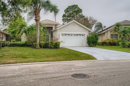 7345 Marsh Ave, Fort Pierce, FL 34986-6739
