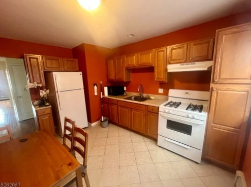 88 Buena Vista Ave, Paterson NJ  07506-2919 exterior