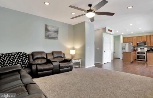 594 Sawgrass Dr, Charles Town WV  25414-5968 exterior