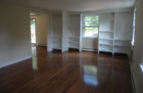 17 Prospect Pl, New Canaan CT  06840-4527 exterior