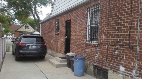 183-23 Fonda Ave, Jamaica, NY 11412-1954