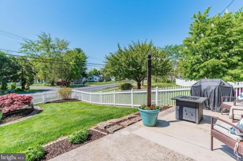 13 Westwood Ct, West Enola, PA 17025-1508