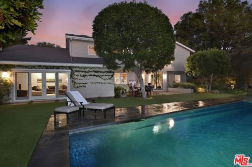 5037 Gaviota Ave, Van Nuys CA  91436-1427 exterior