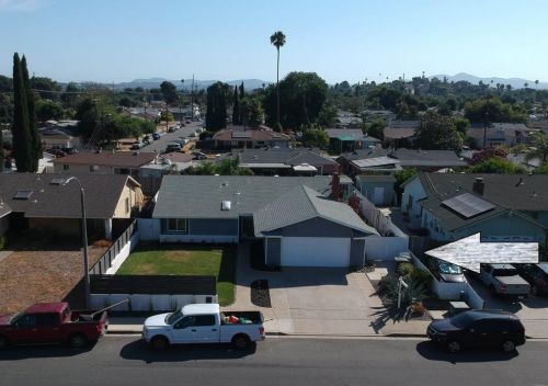 1031 Gale St, Escondido CA  92027-1230 exterior