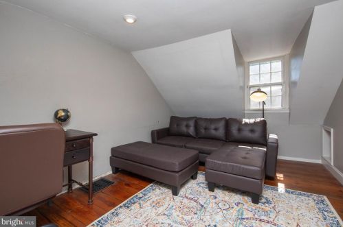 401 Iseminger St, Philadelphia PA  19147-1113 exterior