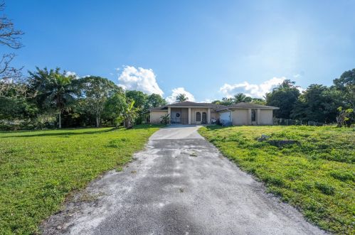 17758 37th Pl, Town Of Loxahatchee Groves, FL 33470-3649