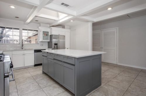 7009 Gateridge Dr, Dallas TX  75254-7935 exterior