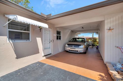 123 Mockingbird Ln, Delray Beach, FL 33445-1869