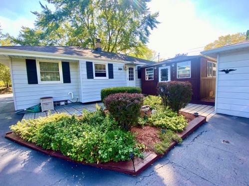 1102 Birch Dr, Waukesha, WI 53188-2246